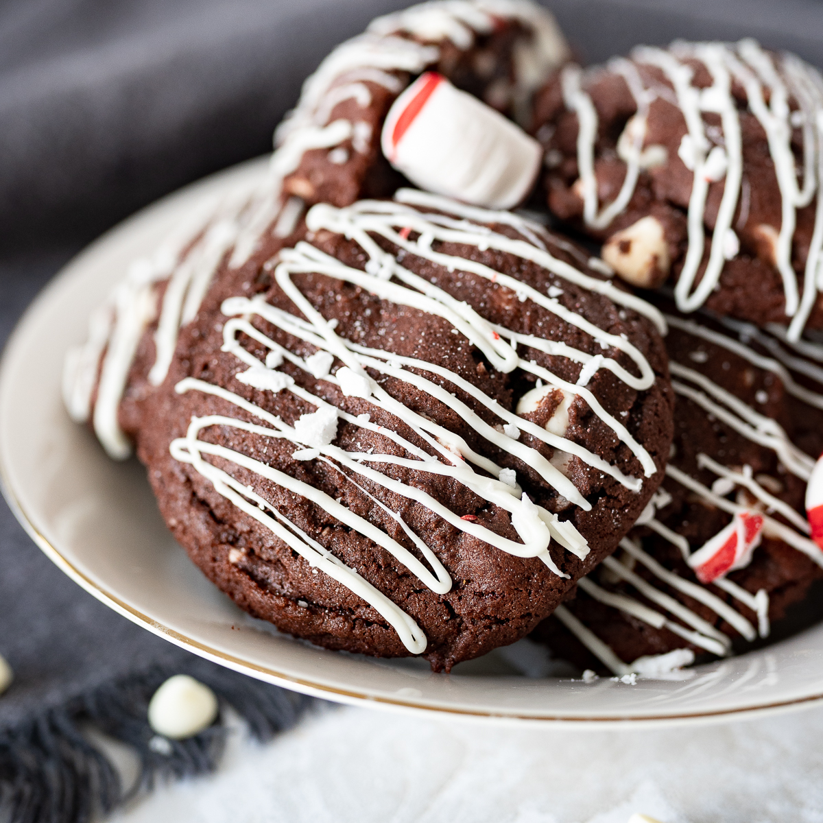 Easy Chocolate Peppermint Cookies