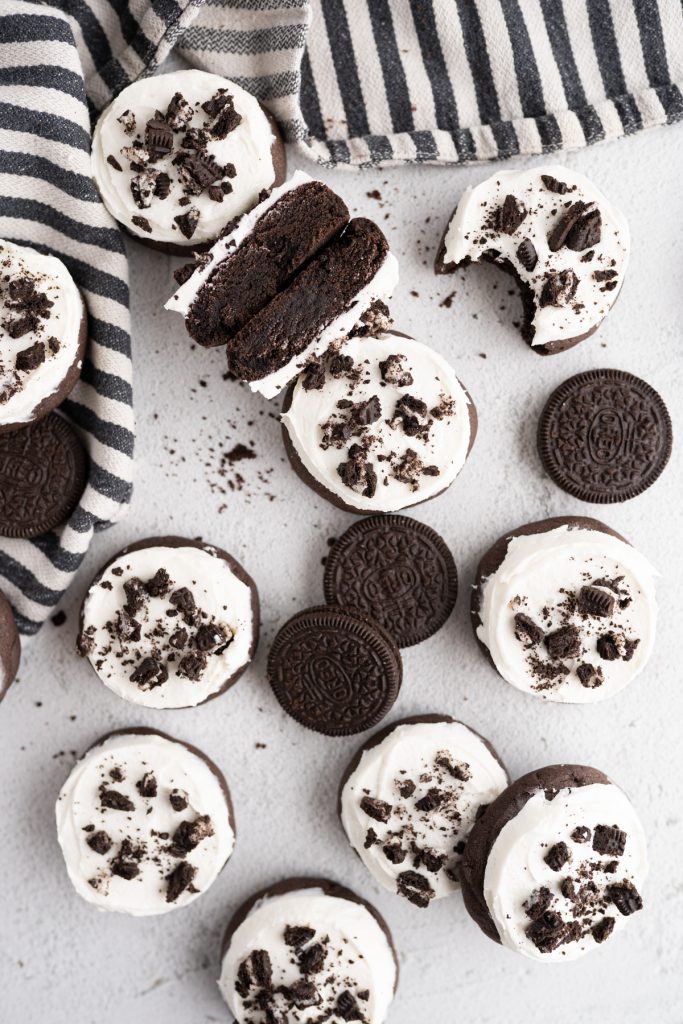 Cookies and Cream Lofthouse Cookies - Cookies for Days