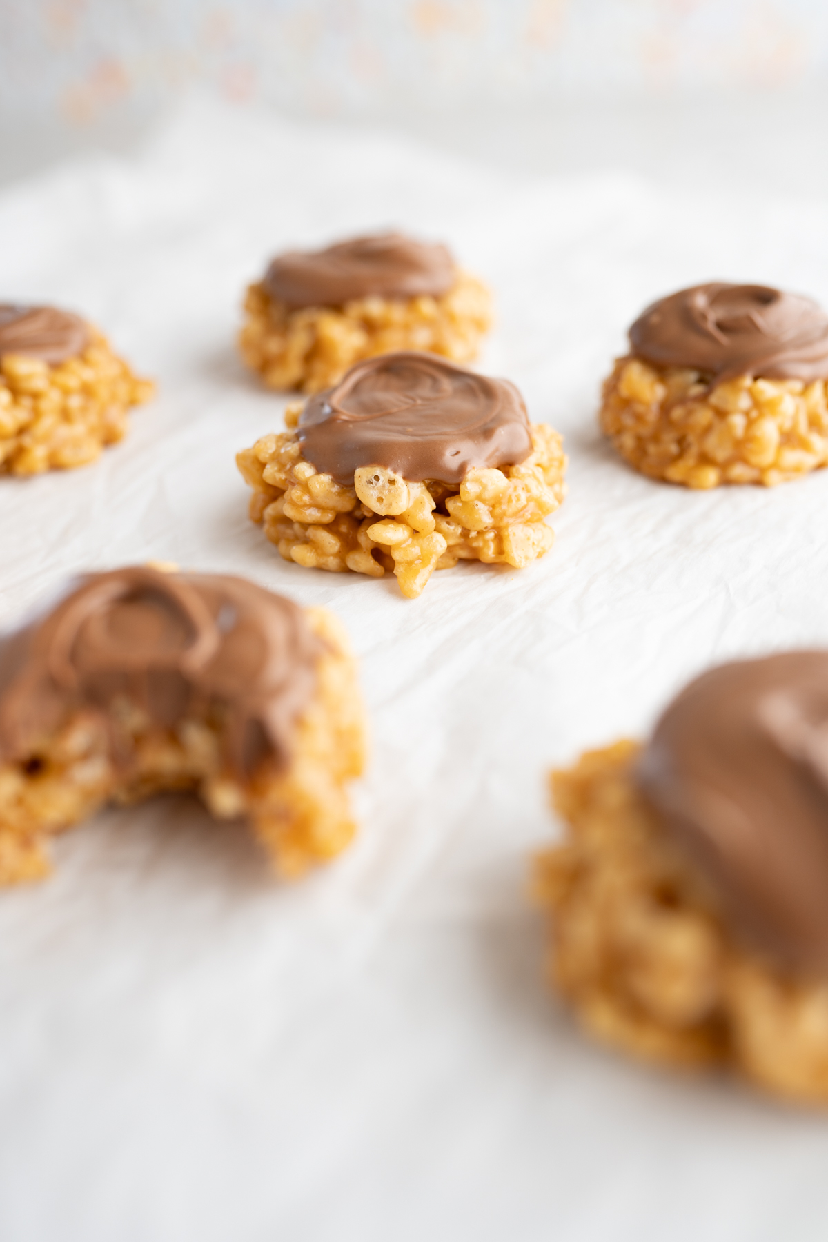 Side view of no-bake scotcharoo cookies. 
